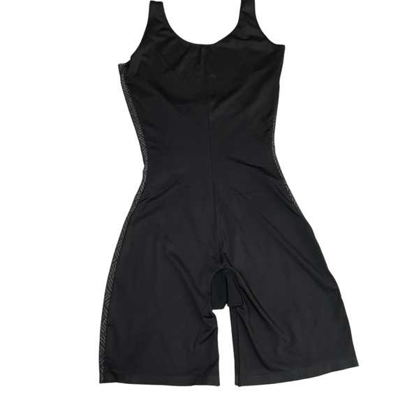 Assets by Spanx Luxe & Lean Metallic Open Bust Mid-Thigh Shapewear Large - Picture 11 of 12